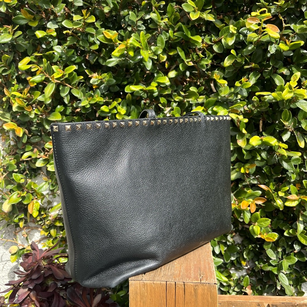 Valentino Garavani Black Leather tote